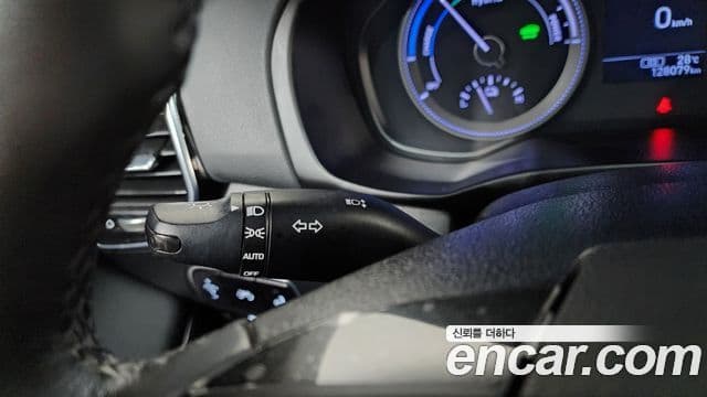 2017 Hyundai (Хёндэ) Grandeur IG Hybrid — миниатюра 3