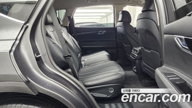 2021 Genesis GV80 — миниатюра 4