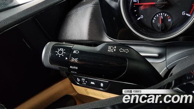 2021 Kia (Киа) Carnival 4th Gen — миниатюра 5