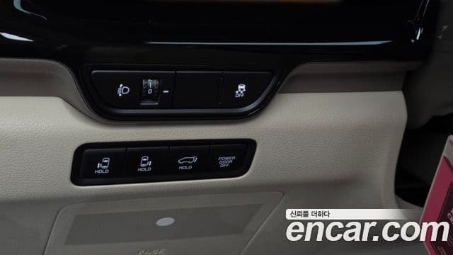 2025 Kia (Киа) The New Carnival 4th Gen — миниатюра 3
