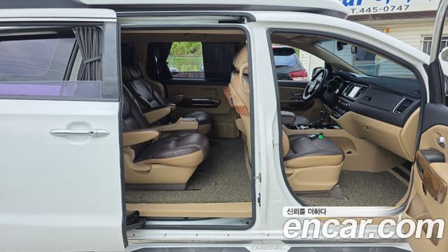2015 Kia (Киа) All New Carnival — миниатюра 9