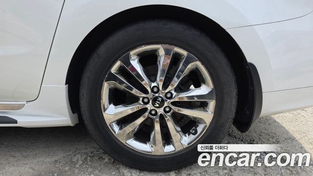 2015 Kia (Киа) All New Carnival — миниатюра 5