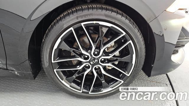 2021 Kia (Киа) K5 3rd Gen — миниатюра 6