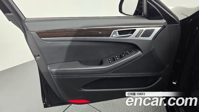 2017 Genesis G80 — миниатюра 2