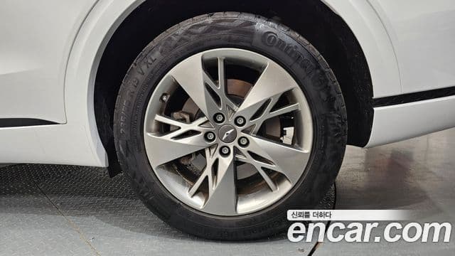 2021 Genesis GV70 — миниатюра 3