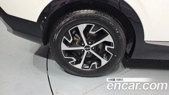 2021 Kia (Киа) Sportage 5세대 Hybrid — миниатюра 9
