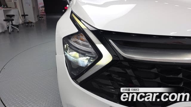 2021 Kia (Киа) Sportage 5세대 Hybrid — миниатюра 5