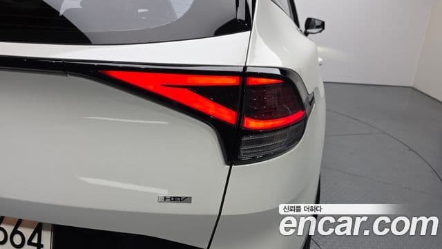 2021 Kia (Киа) Sportage 5세대 Hybrid — миниатюра 8